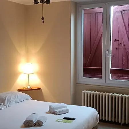 Hotel Logis Grangier 3*