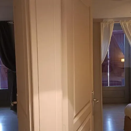 Logis Grangier Hotel