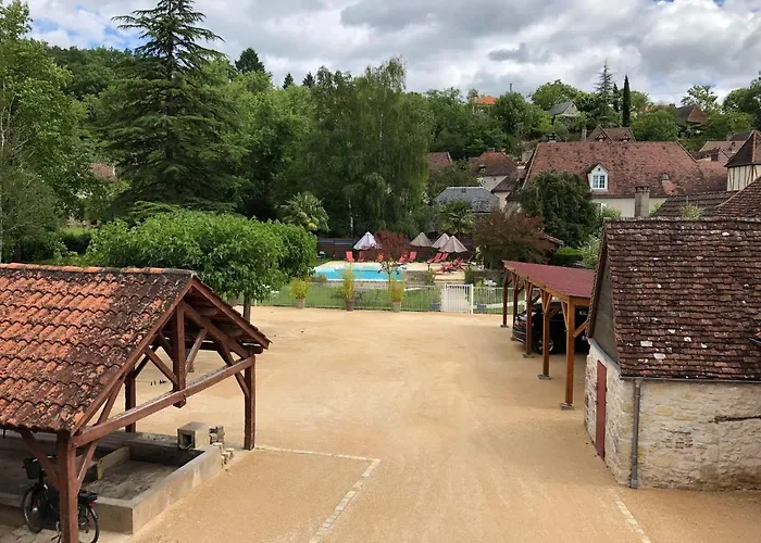 Logis Grangier Hotel