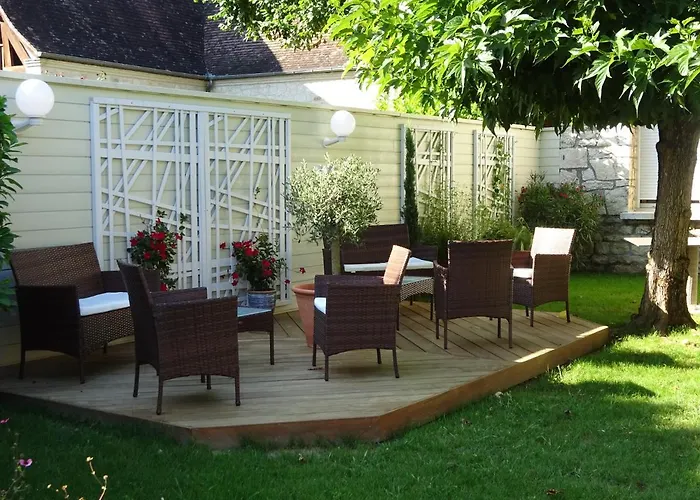 Logis Grangier فندق