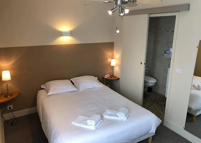 فندق Logis Grangier Saint-Sozy