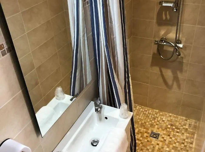 فندق Logis Grangier