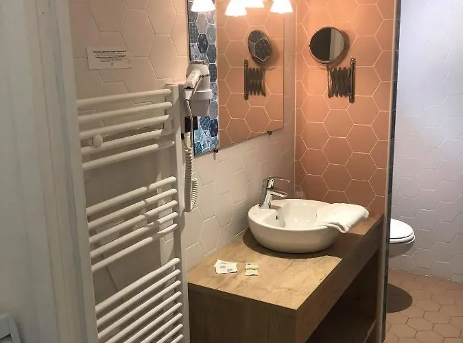 Logis Grangier Hotel