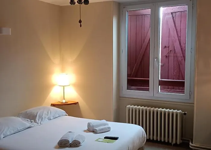 Hotel Logis Grangier 3*