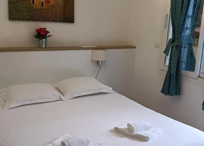 Logis Grangier Hotel