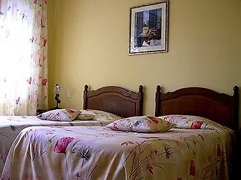 فندق Logis Grangier 3*